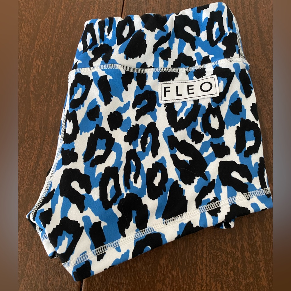 Fleo Leopard shorts